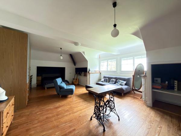Maison 8 pièces, 303 m2