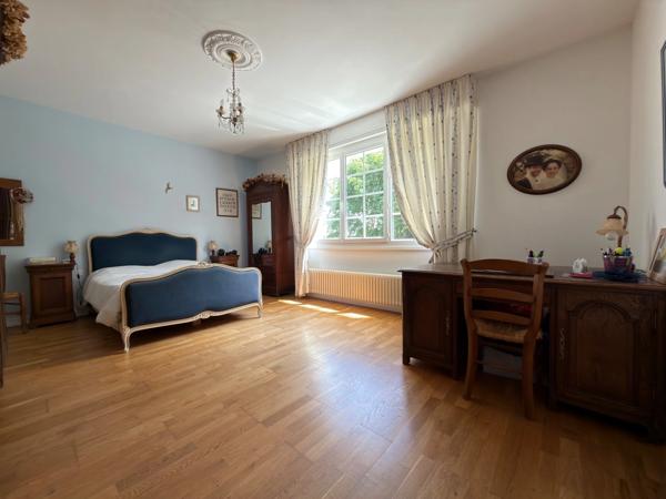 Maison 8 pièces, 303 m2