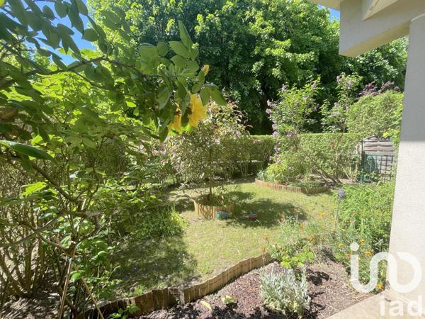 Appartement 4 pièces de 82 m² à Étiolles (91450)