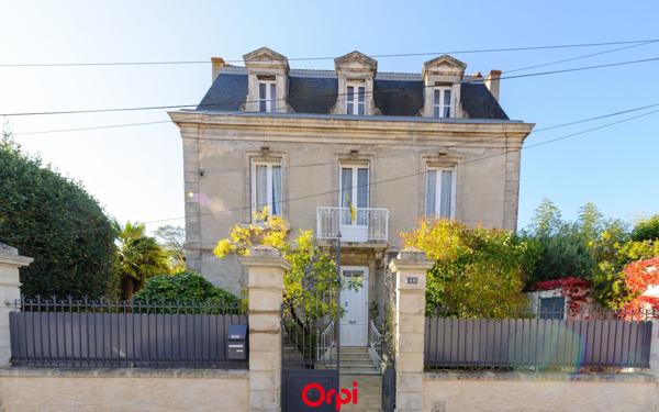 Maison à vendre    6 pièces • 240,93 m2 La Rochelle