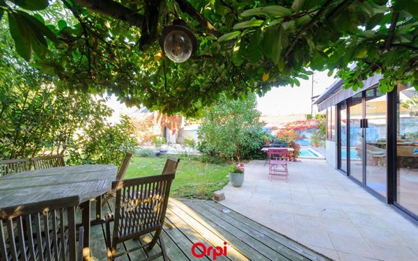 Maison à vendre    6 pièces • 240,93 m2 La Rochelle