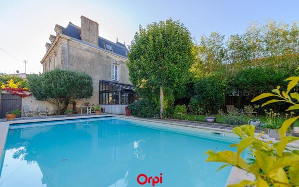 Maison à vendre    6 pièces • 240,93 m2 La Rochelle