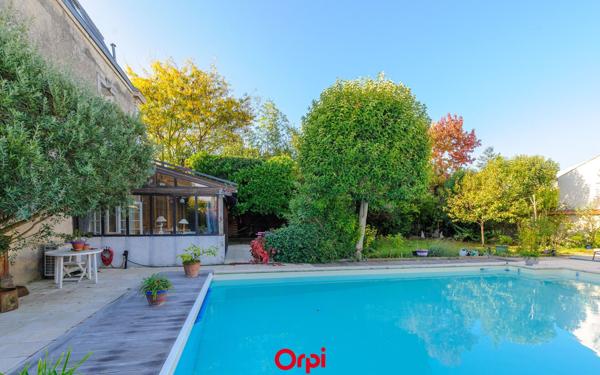 Maison à vendre    6 pièces • 240,93 m2 La Rochelle