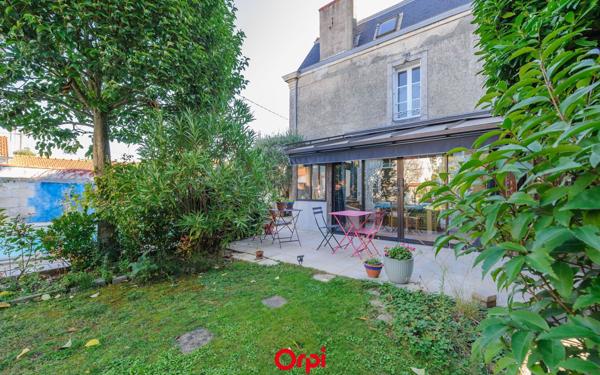 Maison à vendre    6 pièces • 240,93 m2 La Rochelle