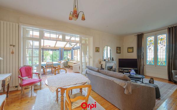 Maison à vendre    6 pièces • 240,93 m2 La Rochelle