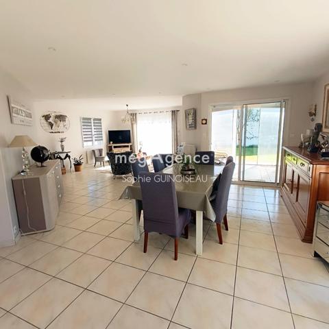 Maison à SAINT-LEGER-SOUS-CHOLET, 49280 - 6 pièces 140m²