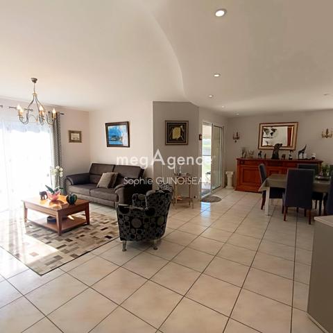Maison à SAINT-LEGER-SOUS-CHOLET, 49280 - 6 pièces 140m²