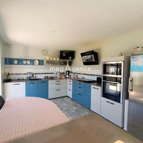 Maison à SAINT-LEGER-SOUS-CHOLET, 49280 - 6 pièces 140m²