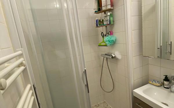 Appartement à vendre    3 pièces •  Voiron