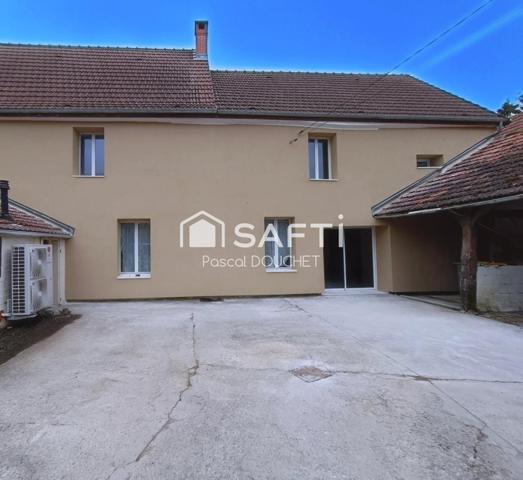 Vous avez besoin d'espace!! Cette maison est faite pour vous