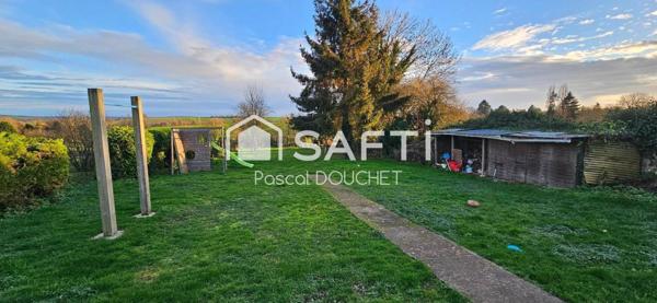 Vous avez besoin d'espace!! Cette maison est faite pour vous