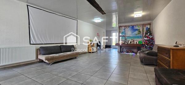 Vous avez besoin d'espace!! Cette maison est faite pour vous