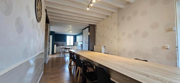 Vous avez besoin d'espace!! Cette maison est faite pour vous