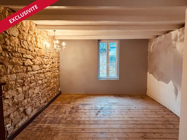 Maison de caractère à Nanteuil en Vallée