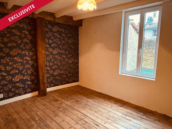 Maison de caractère à Nanteuil en Vallée