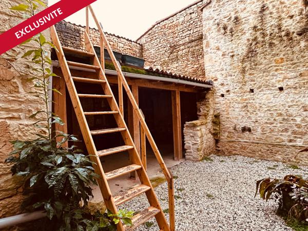 Maison de caractère à Nanteuil en Vallée