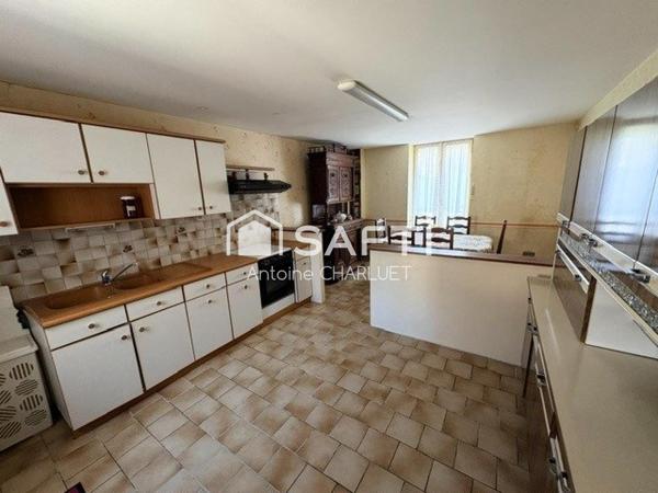 Maison de bourg 90m² avec de nombreuses dépendances