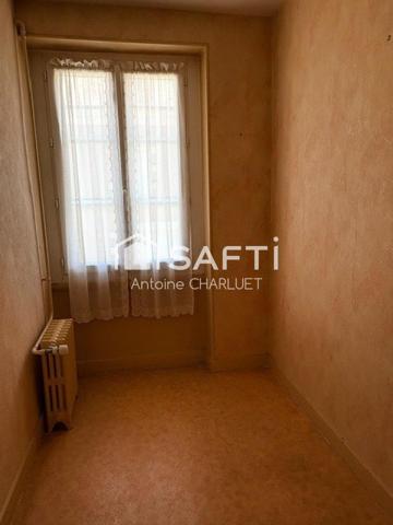 Maison de bourg 90m² avec de nombreuses dépendances