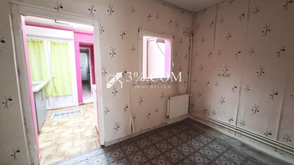 Abbeville Centre : Abbevilloise à rénover, 55 m² hab. sans garage. Abbeville (80100)