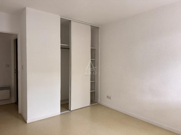 ANGOULEME, Appartement F2 de 48 m² avec place de parking