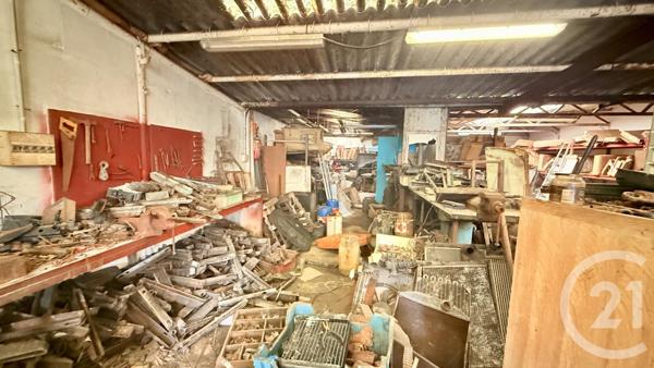 à vendre  210,42 m2 MONTFERMEIL - 93