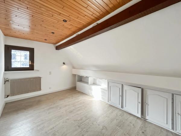 67400 Illkirch-Graffenstaden – MAISON ALSACIENNE À COLOMBAGES – 5 PIÈCES – 3 CHAMBRES – 119 M² – SANS JARDIN