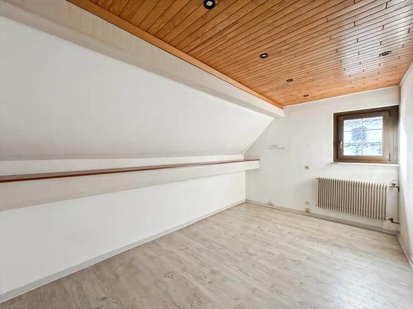 67400 Illkirch-Graffenstaden – MAISON ALSACIENNE À COLOMBAGES – 5 PIÈCES – 3 CHAMBRES – 119 M² – SANS JARDIN