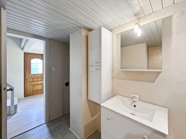 67400 Illkirch-Graffenstaden – MAISON ALSACIENNE À COLOMBAGES – 5 PIÈCES – 3 CHAMBRES – 119 M² – SANS JARDIN