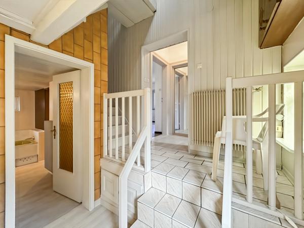 67400 Illkirch-Graffenstaden – MAISON ALSACIENNE À COLOMBAGES – 5 PIÈCES – 3 CHAMBRES – 119 M² – SANS JARDIN