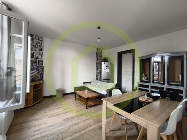 Immeuble à FOURMIES (59610)