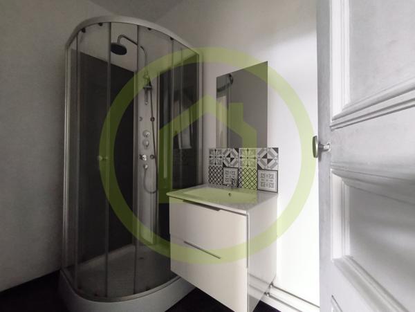 Immeuble à FOURMIES (59610)