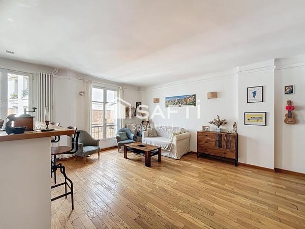 COURBEVOIE- 3 pièces lumineux - 5ème étage, ascenseur, à proximité des commerces et transports.