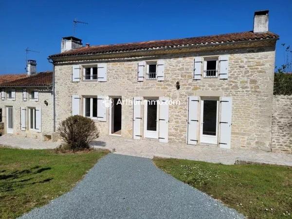 Location Maison 6 pièces 130 m2 à Loulay