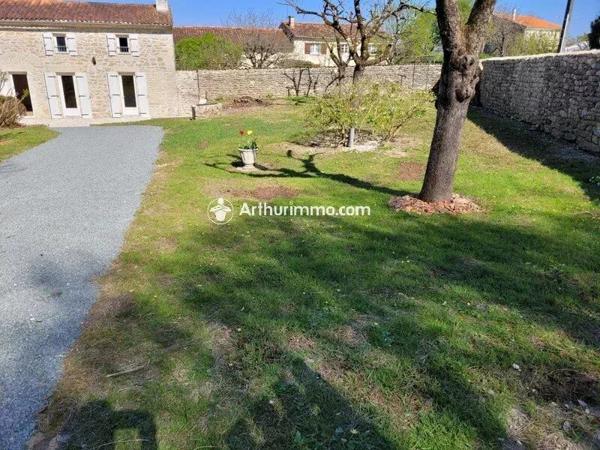 Location Maison 6 pièces 130 m2 à Loulay