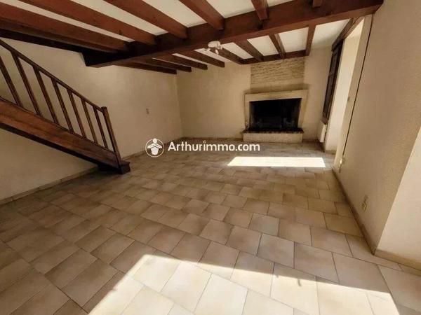 Location Maison 6 pièces 130 m2 à Loulay