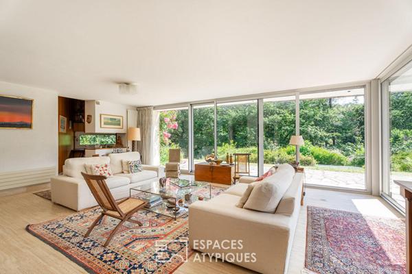 Maison d’architecte avec piscine au coeur du Bois du Vincin