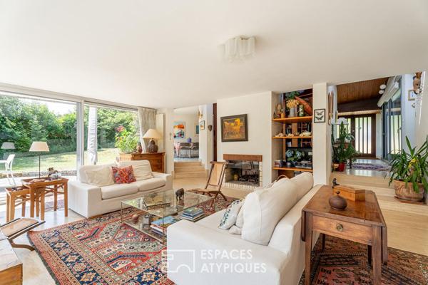 Maison d’architecte avec piscine au coeur du Bois du Vincin