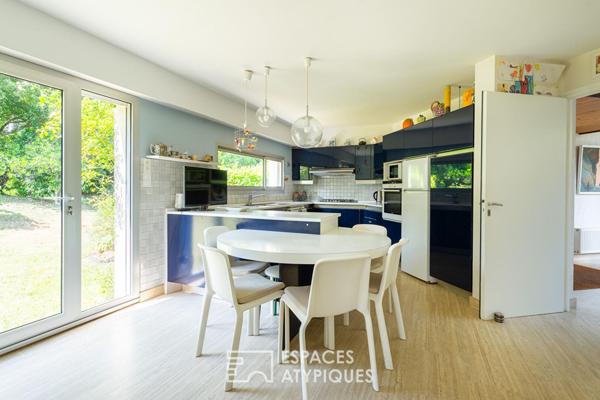 Maison d’architecte avec piscine au coeur du Bois du Vincin