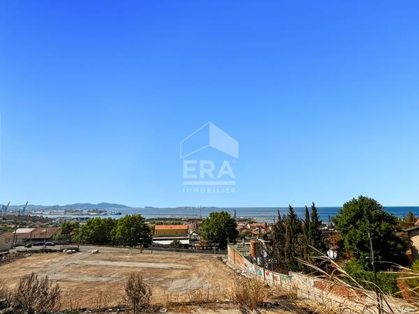 MARSEILLE 13016 - Maison de ville 63m² + 1 balcon de 10m² et terrasse