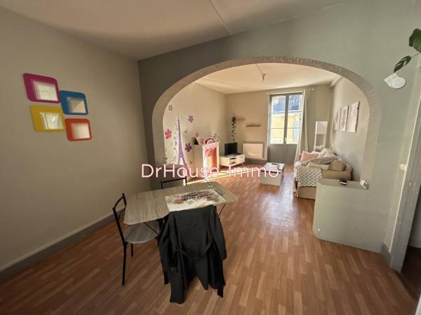 Immeuble à vendre 8 pièces de 250 m²