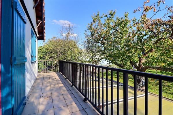 Maison Saint Leu La Foret 5 pièce(s) 130 m2+ GARAGE