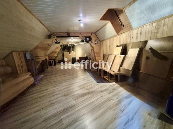 Immeuble 8 pièces - 260 m²