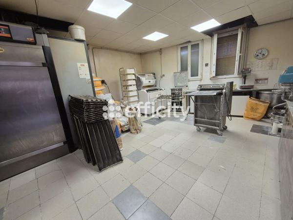 Immeuble 8 pièces - 260 m²