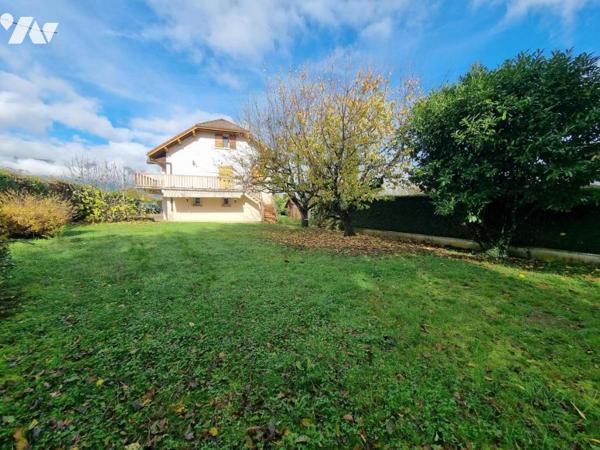 PRÉVESSIN-MOËNS maison individuelle de type 6 de 193 m² , terrain de 1255 m²