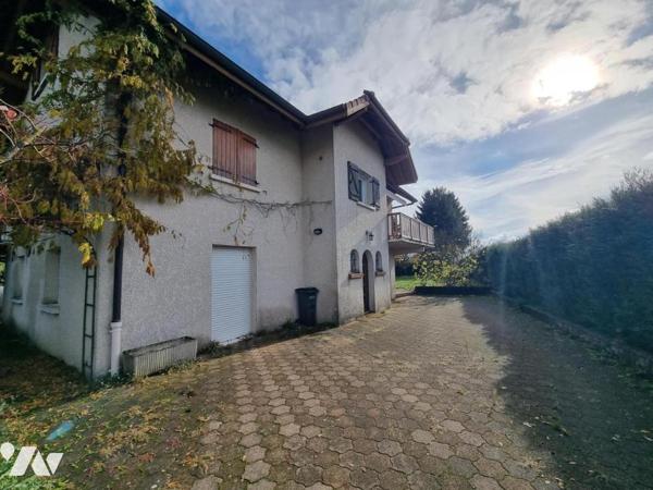 PRÉVESSIN-MOËNS maison individuelle de type 6 de 193 m² , terrain de 1255 m²