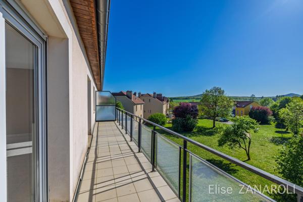 Beau 2 pièces avec balcon et box en sous-sol à Hettange-Grande!