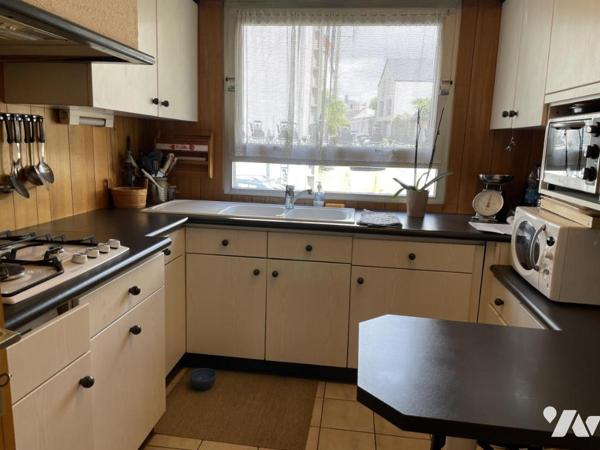 A VENDRE 56 VANNES PROCHE GARE ET CENTRE VILLE APPT T3 73 m² AVEC JARDIN + 1 GARAGE + Cave
