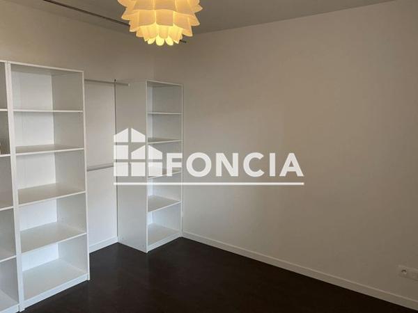 Location Appartement 2 pièces 44.5 m² - 2 RUE DU TRITON CRETE St Pierre Du Perray 91280