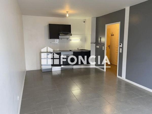 Location Appartement 2 pièces 44.5 m² - 2 RUE DU TRITON CRETE St Pierre Du Perray 91280