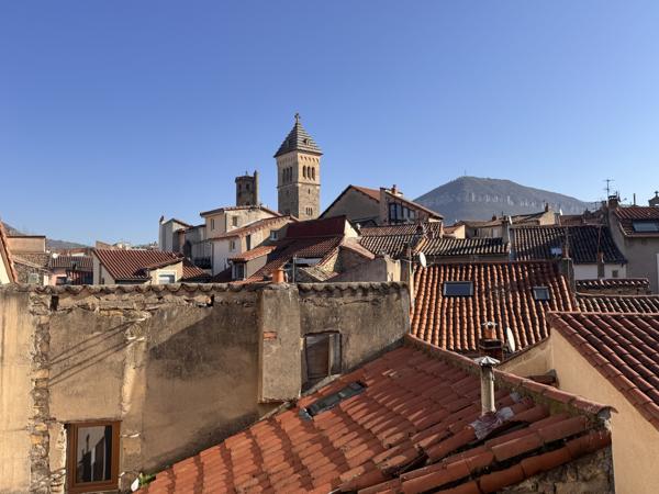 Millau (12100) PLATEAU DE 71 M2